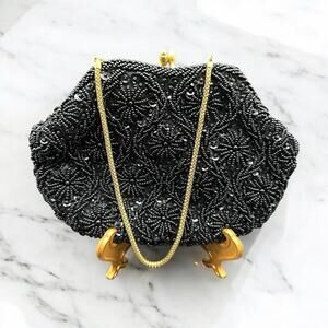Vtg Black Beaded & Sequined Gold Closure with Chain Evening Luxury Evening Bag